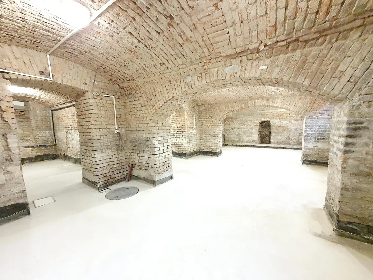 Pronájem skladového prostoru 92 m²